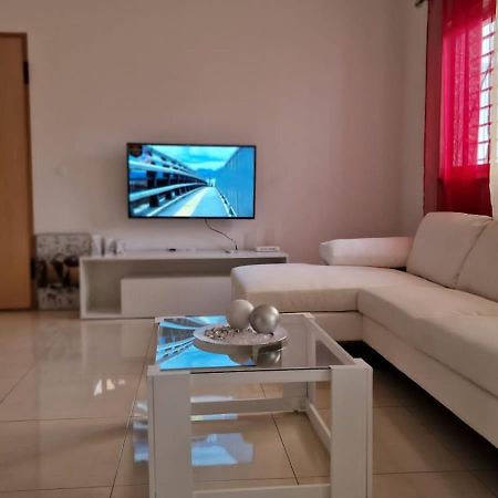 Casa De Ferias Com 2 Quartos Ou Aluguer Diaria 普拉亚 外观 照片