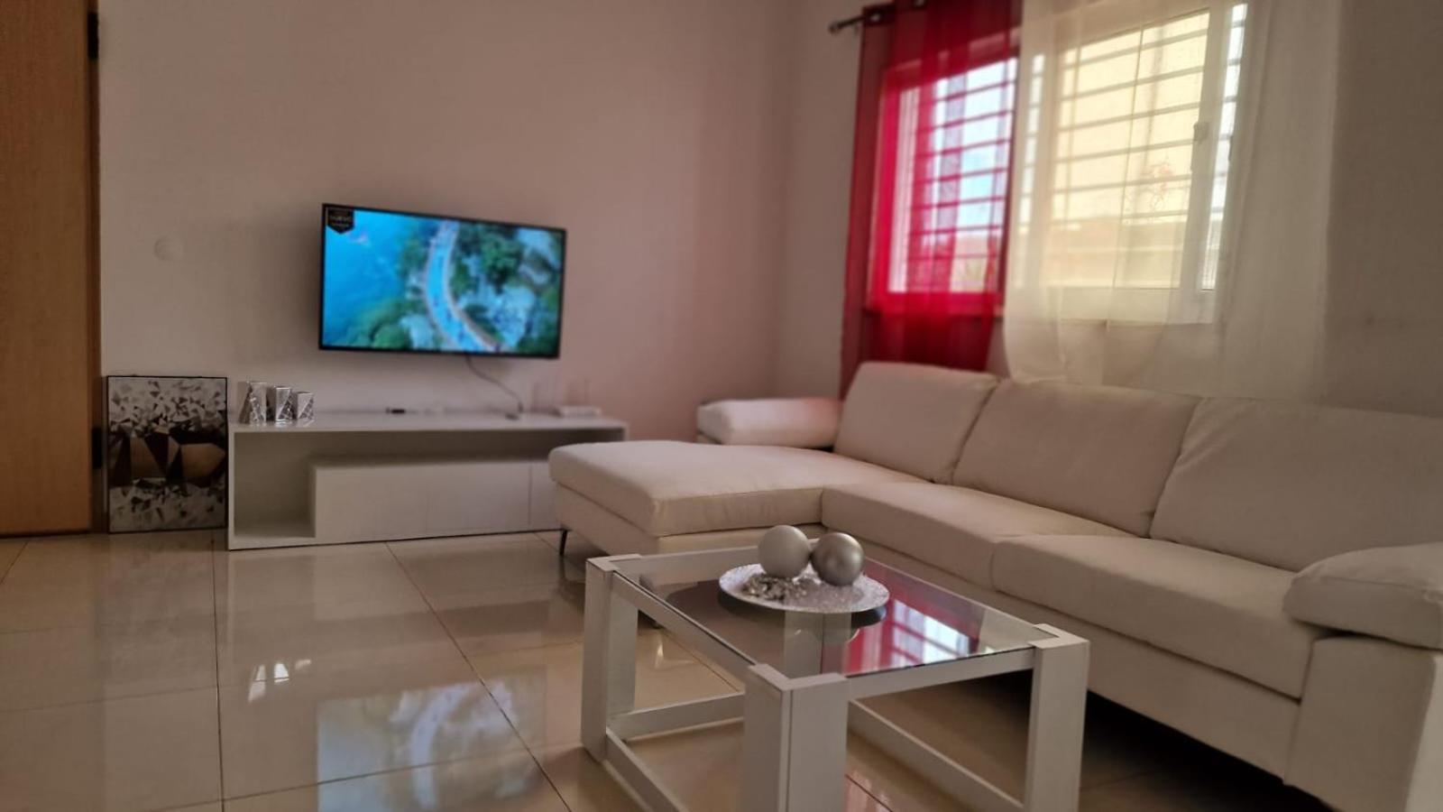 Casa De Ferias Com 2 Quartos Ou Aluguer Diaria 普拉亚 外观 照片